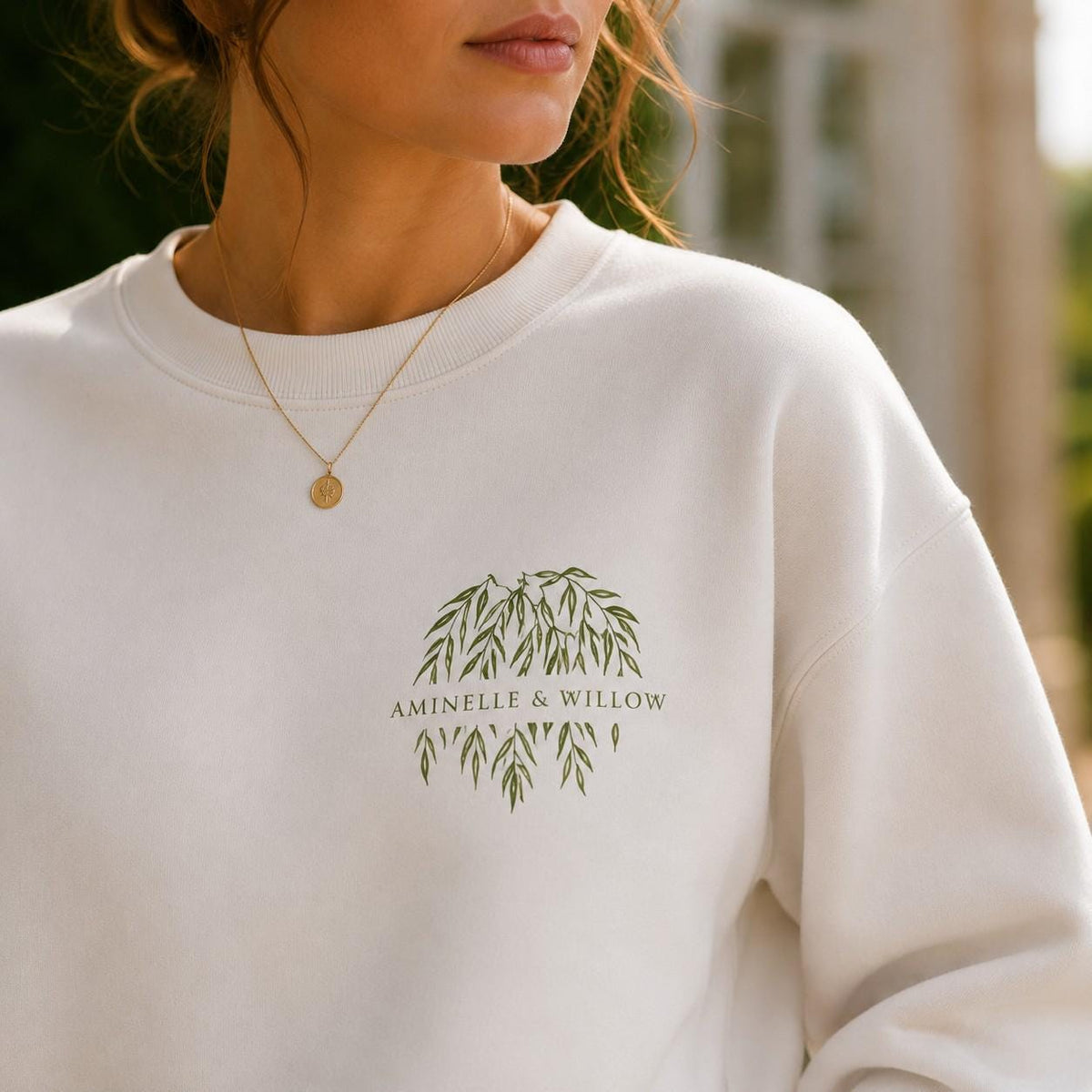 Willow White Crest Sweatshirt
